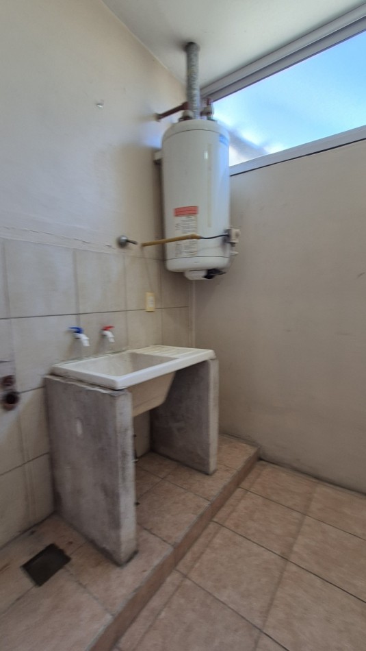 Alquiler Duplex 3 Ambientes con cochera en Moreno Sur