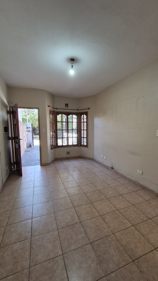 Alquiler Duplex 3 Ambientes con cochera en Moreno Sur