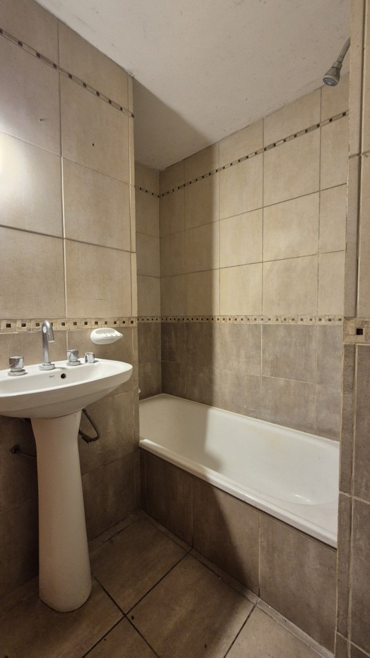 Alquiler Duplex 3 Ambientes con cochera en Moreno Sur