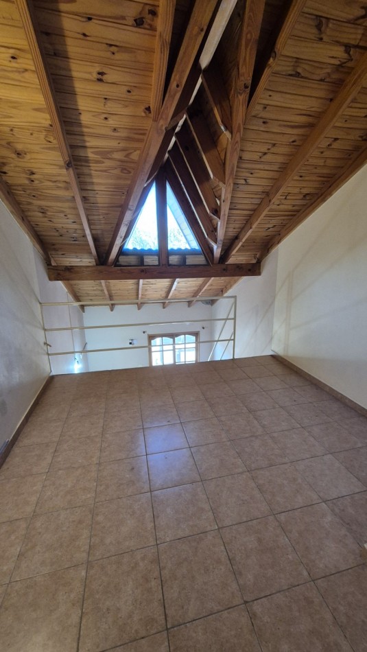 Alquiler Duplex 3 Ambientes con cochera en Moreno Sur