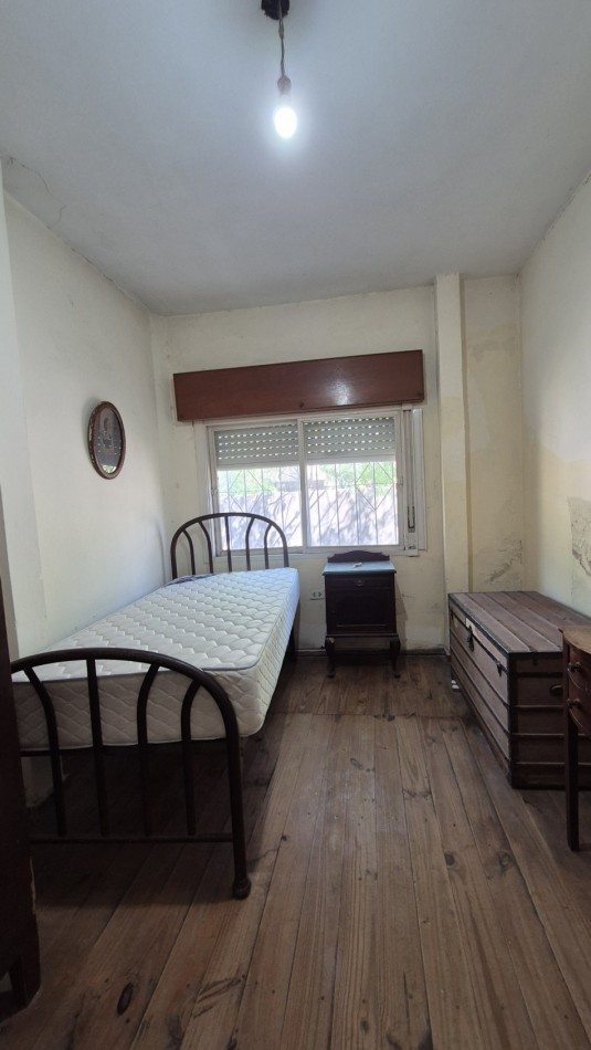 Venta Casa 3 Ambientes sobre Gran Lote 10x42 Moreno / PDR