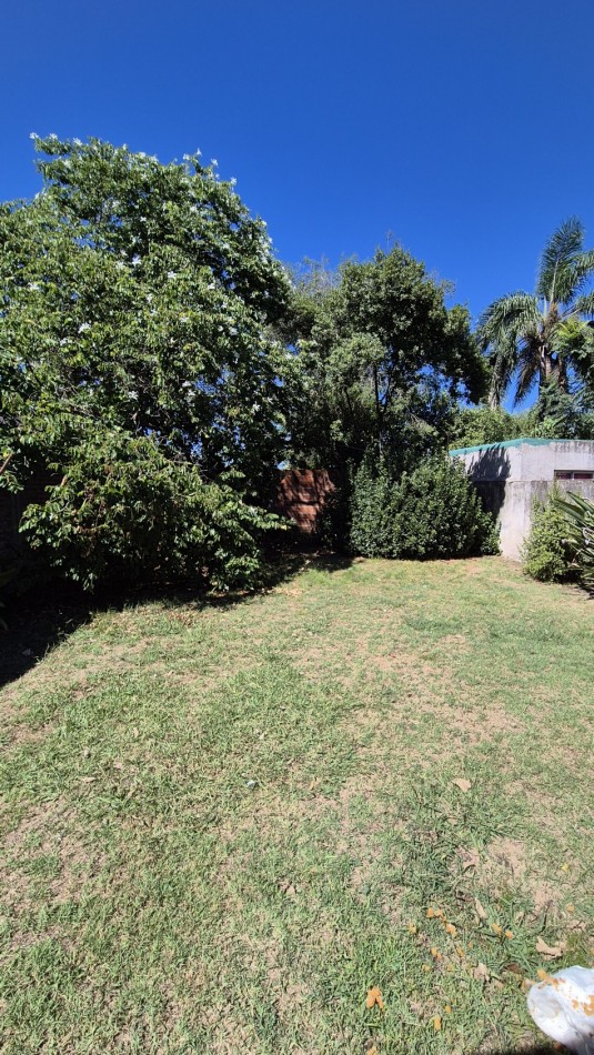 Venta Casa 3 Ambientes sobre Gran Lote 10x42 Moreno / PDR