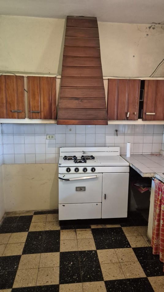 Venta Casa 3 Ambientes sobre Gran Lote 10x42 Moreno / PDR