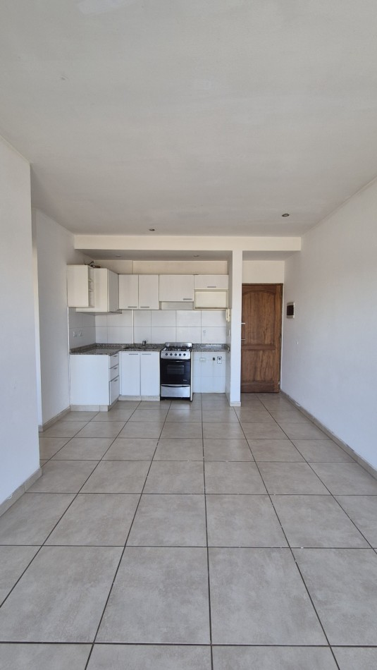 Alquiler Departamento 2 Ambientes en Moreno Centro | A metros de Estacion