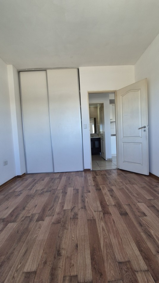 Alquiler Departamento 2 Ambientes en Moreno Centro | A metros de Estacion