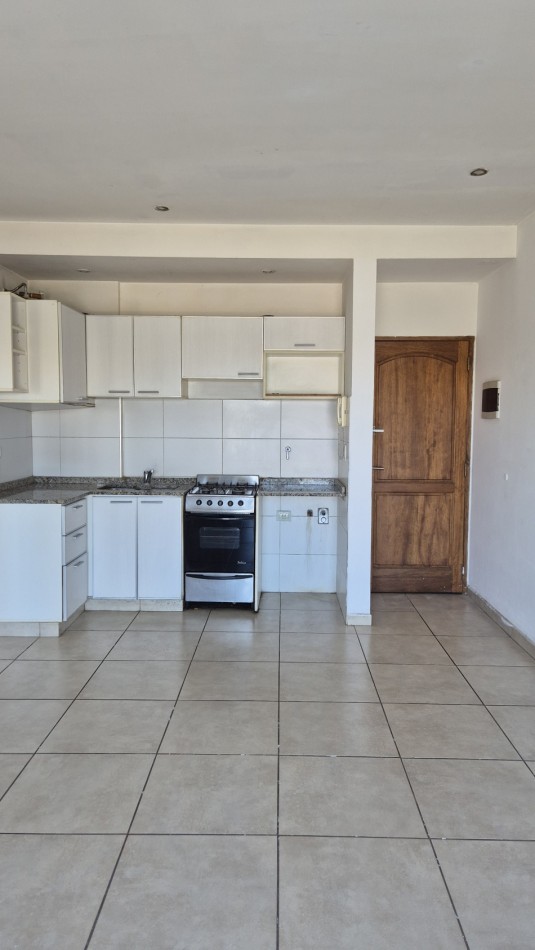 Alquiler Departamento 2 Ambientes en Moreno Centro | A metros de Estacion