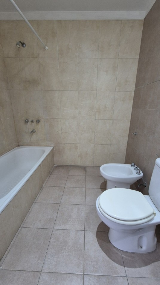 Alquiler Departamento 2 Ambientes en Moreno Centro | A metros de Estacion