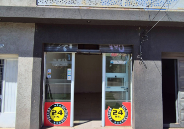 LOCAL SOBRE AVENIDA BARTOLOME MITRE EN PASO DEL REY CENTRO