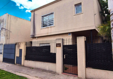 CASA DE DOS DORMITORIOS EN PASO DEL REY CENTRO