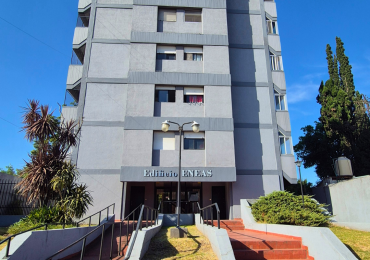 Oportunidad en Edificio Eneas | 2 Ambientes Impecable | Pleno Centro